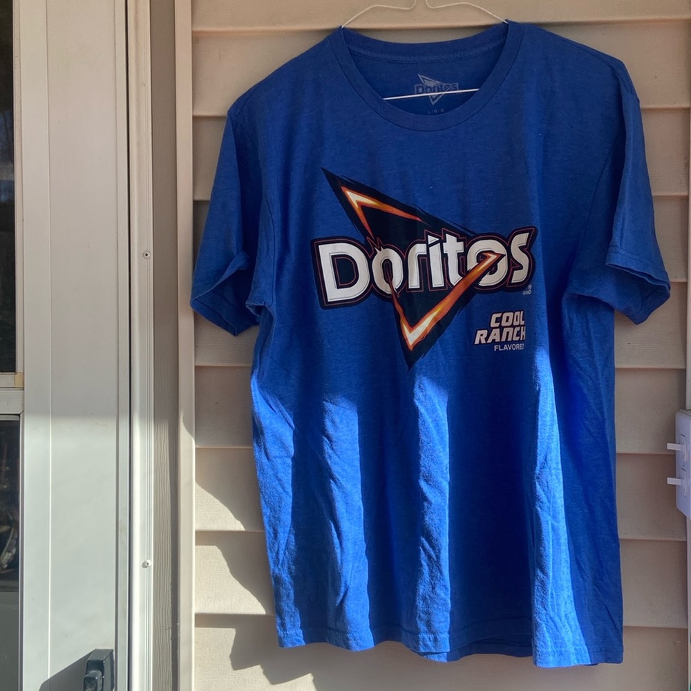 Men’s Blue Doritos Cool Ranch T-shirt size (L)